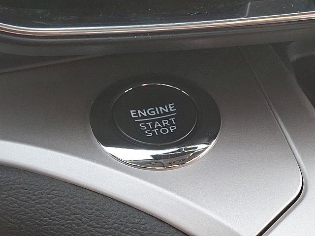 Certified 2022 Ford Explorer XLT w/ Equipment Group 202A image 21