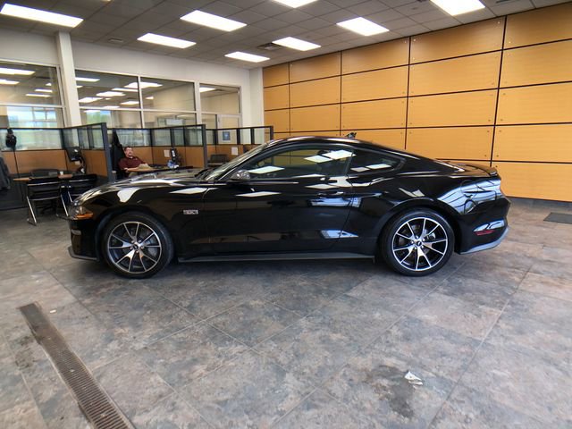 Certified 2022 Ford Mustang Premium w/ 2.3L High Performance Package RWD image 4