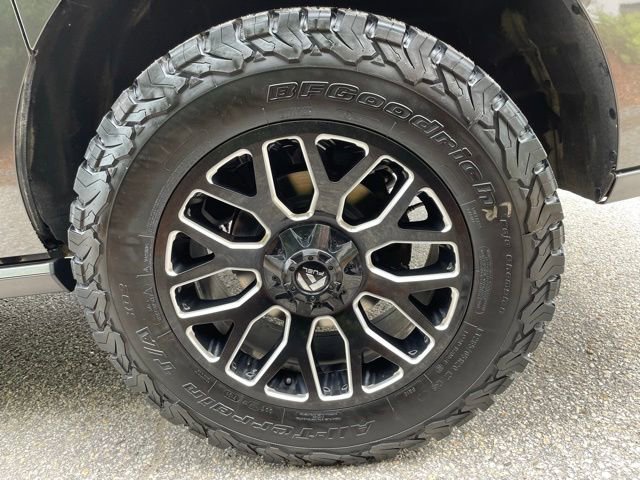 Certified 2019 Ford Expedition Max Limited w/ Equipment Group 302A AWD/4WD image 4