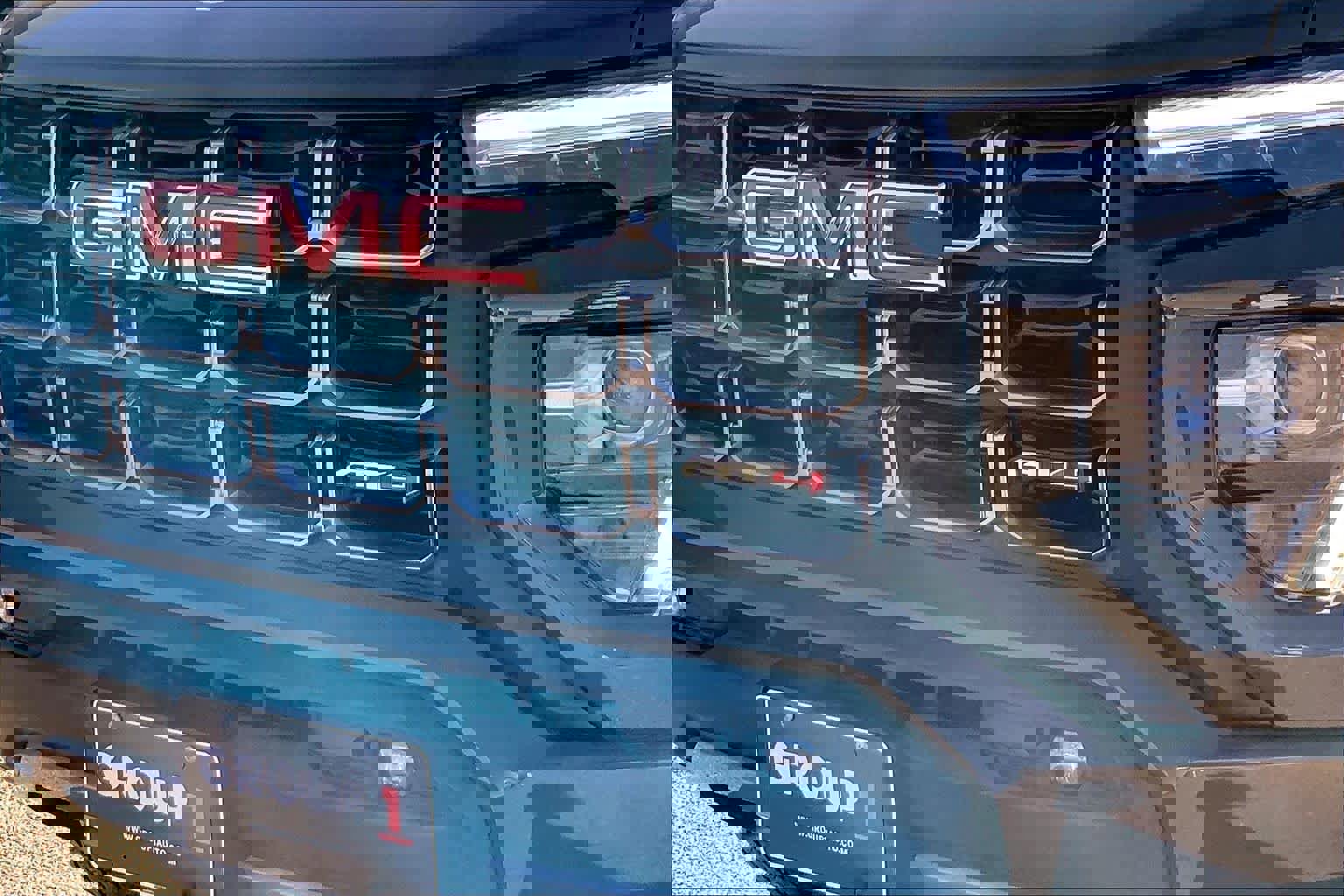 Used 2024 GMC Canyon AT4 image 29