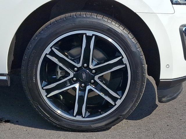Certified 2021 Ford Expedition Limited AWD/4WD image 8