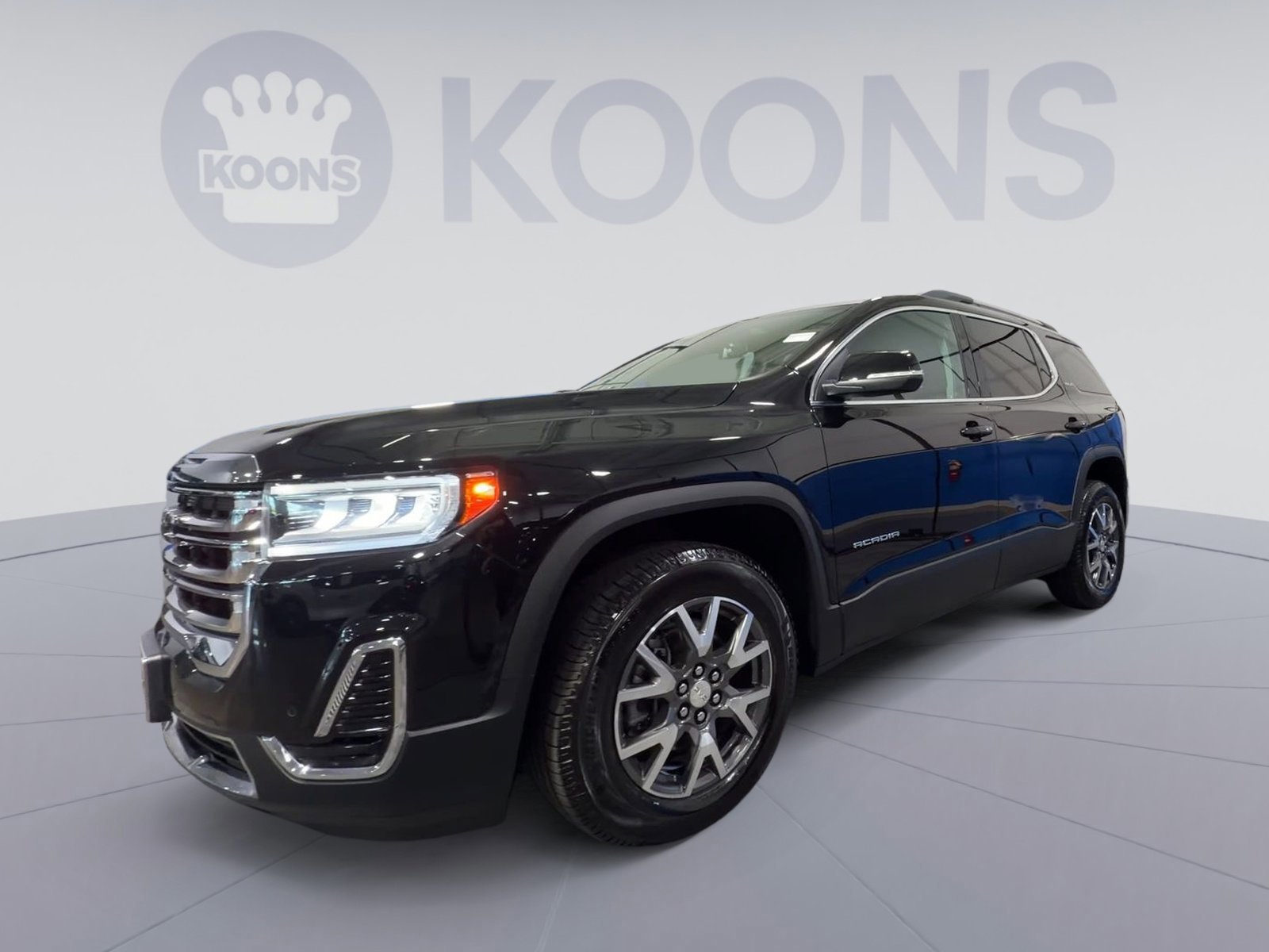Used 2023 GMC Acadia SLE w/ Driver Convenience Package AWD/4WD image 2