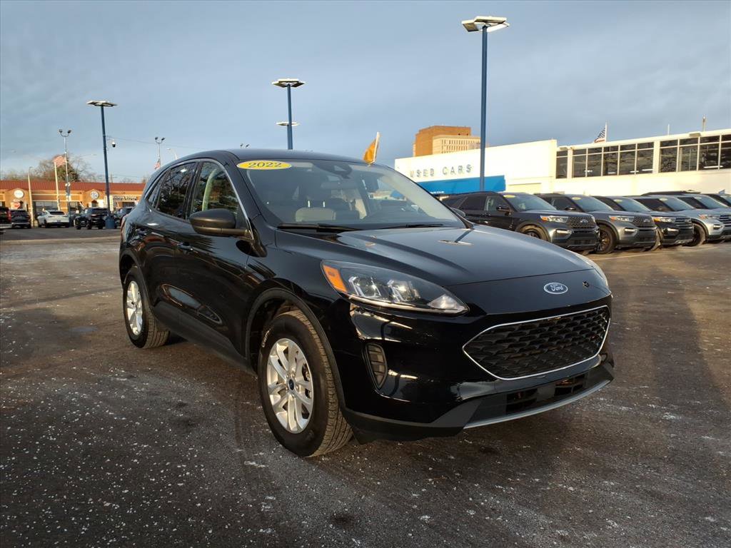 Certified 2022 Ford Escape SE image 3