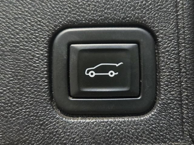 Used 2020 GMC Terrain SLT w/ Preferred Package FWD image 14
