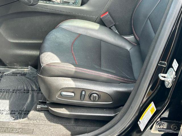 Used 2022 Chevrolet Equinox RS w/ RS Leather Package FWD image 16