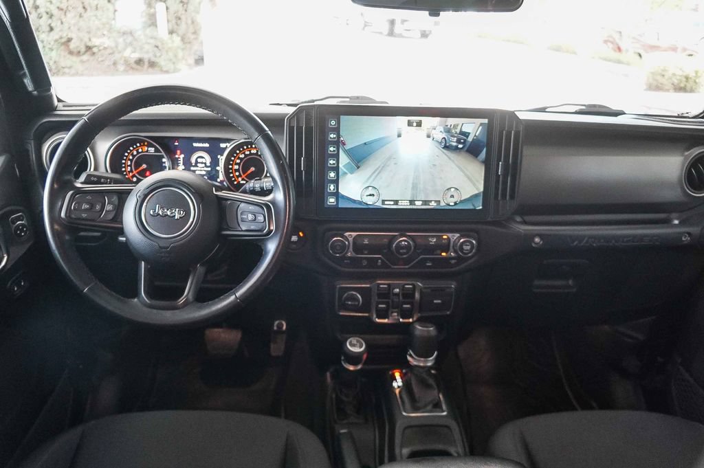 Used 2022 Jeep Wrangler Unlimited Sport AWD/4WD image 12