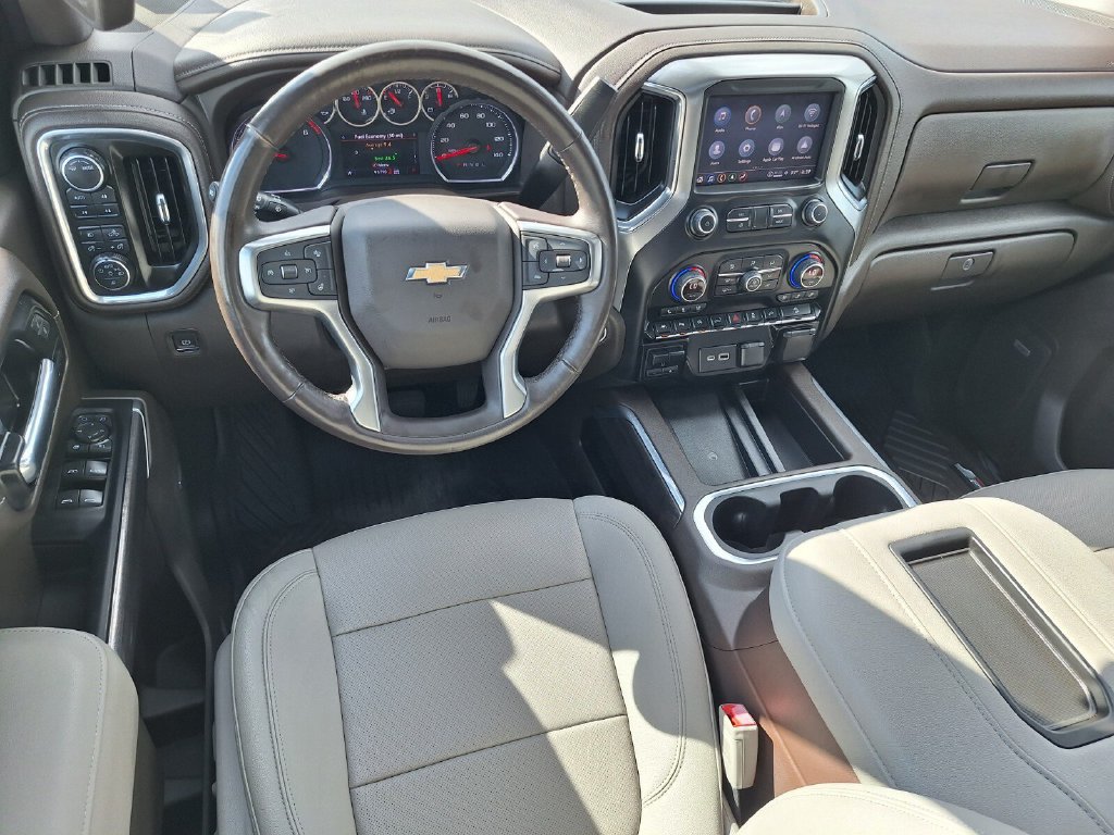 Used 2022 Chevrolet Silverado 1500 LTZ w/ LTZ Premium Package AWD/4WD image 9