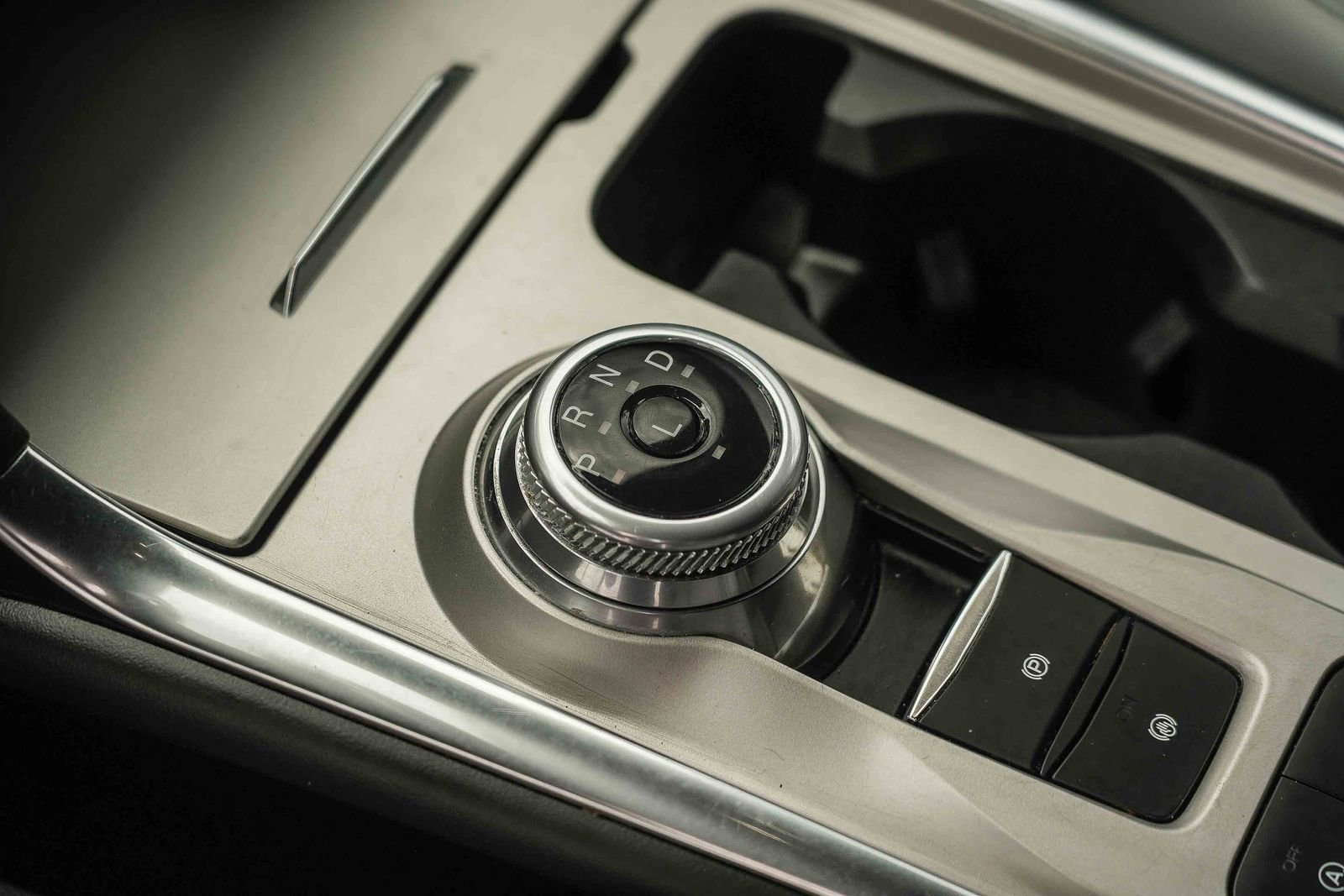 Certified 2021 Ford Explorer XLT w/ Equipment Group 202A image 19