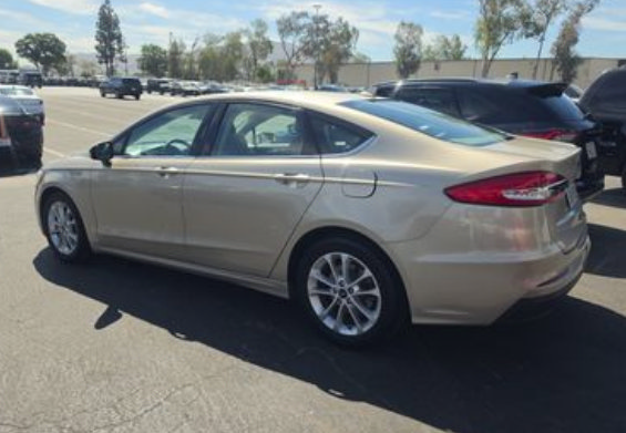 Certified 2019 Ford Fusion SE FWD image 6