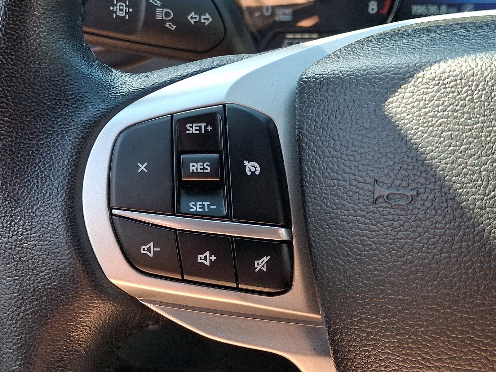 Certified 2023 Ford Explorer XLT AWD/4WD image 24