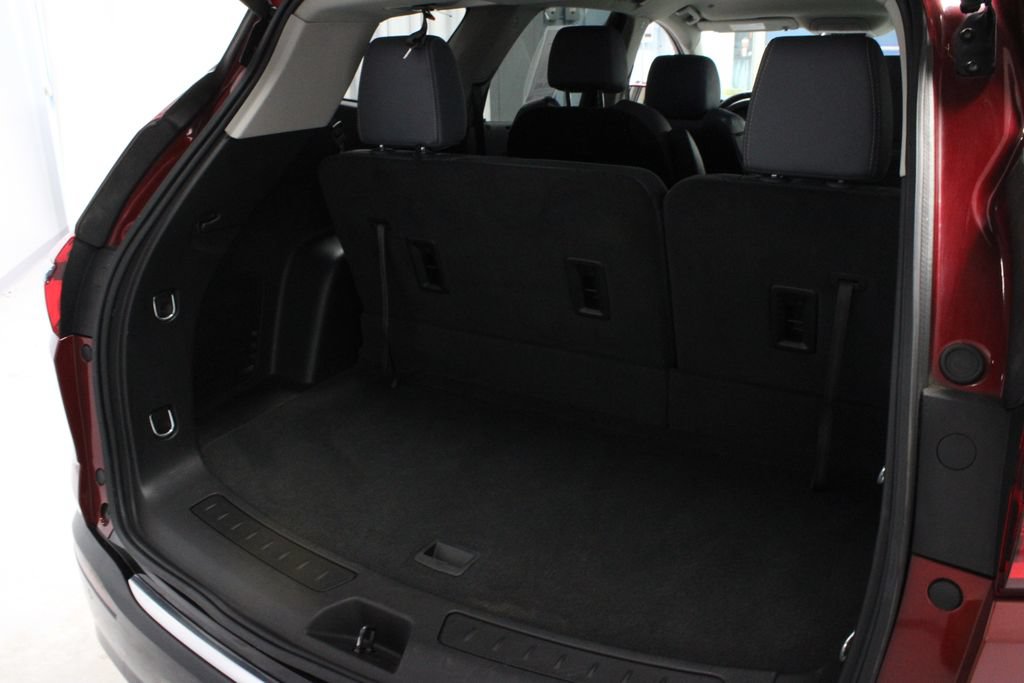 Used 2019 Buick Enclave Essence FWD image 14