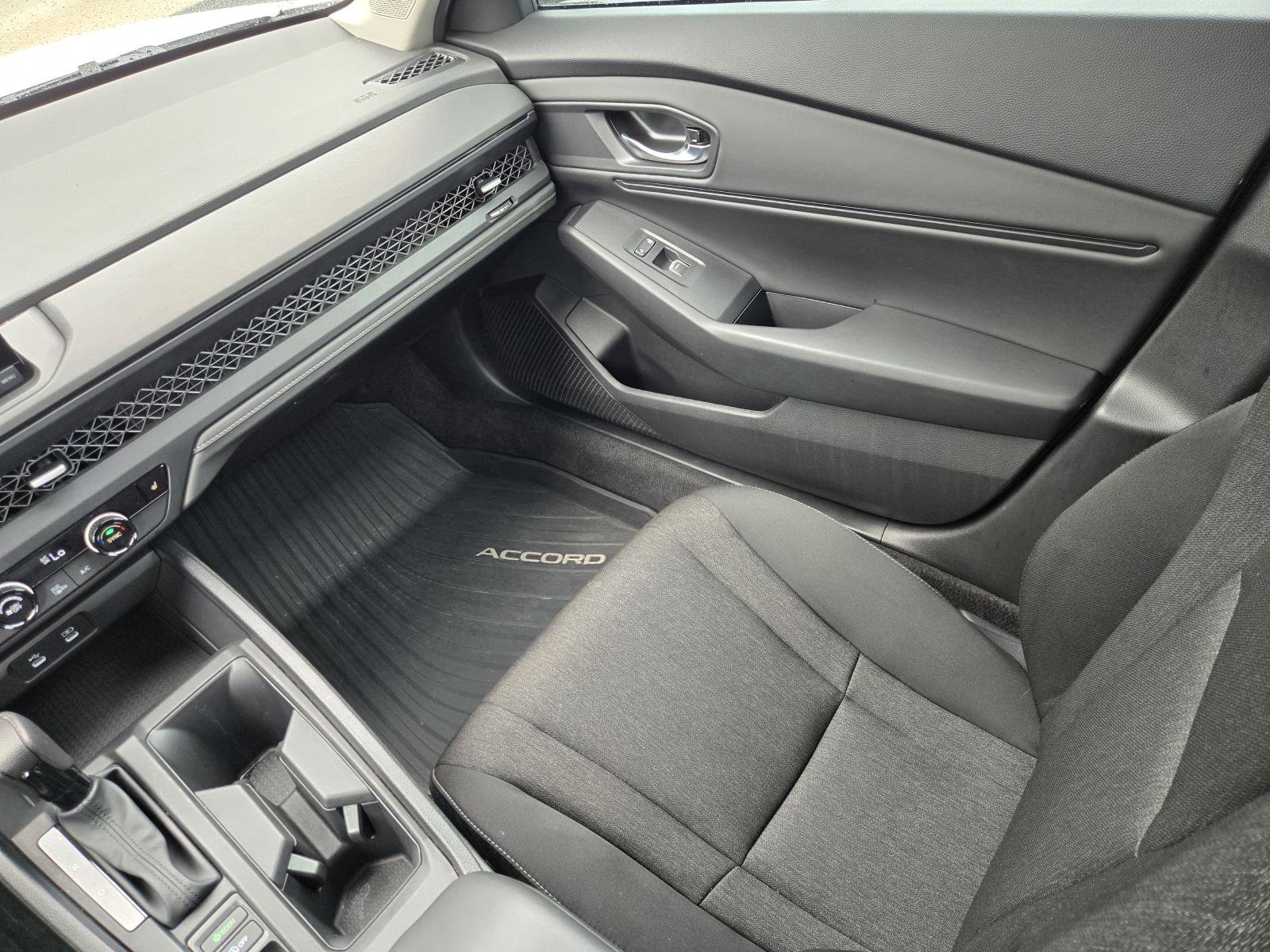 Used 2024 Honda Accord EX image 14