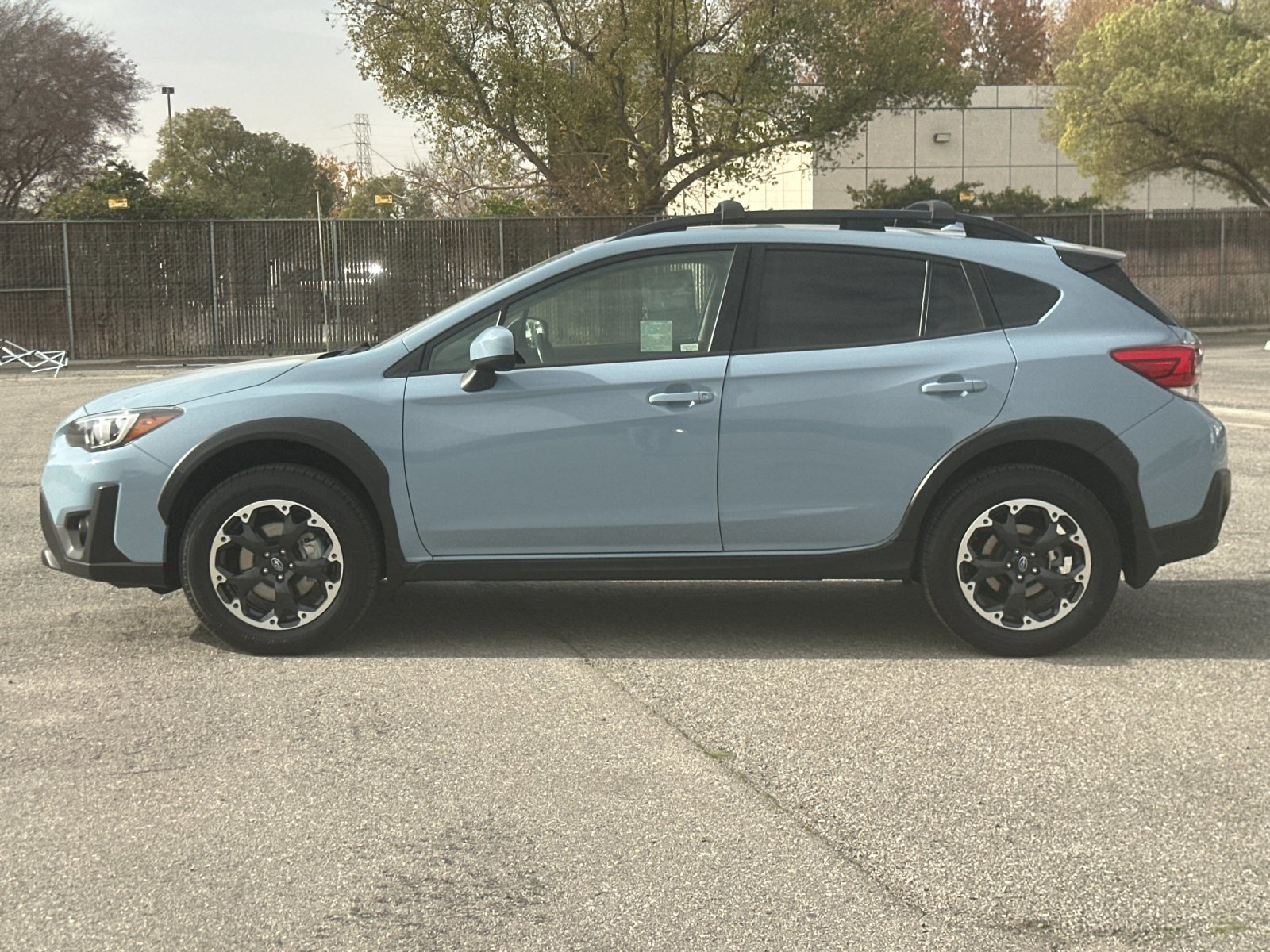 Used 2023 Subaru Crosstrek 2.0i Premium w/ Popular Package #4 image 7