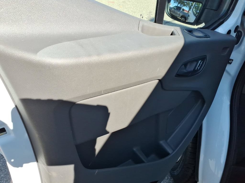 Certified 2025 Ford Transit 250 Low Roof w/ Exterior Upgrade Package RWD image 13