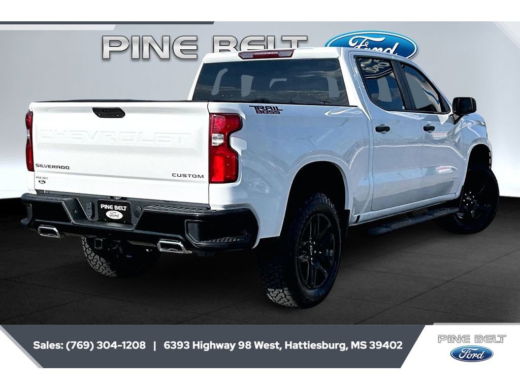 Used 2022 Chevrolet Silverado 1500 Custom Trail Boss w/ Safety Confidence Package AWD/4WD image 10