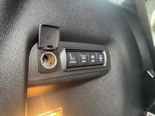 Certified 2017 Ford Explorer Platinum image 18