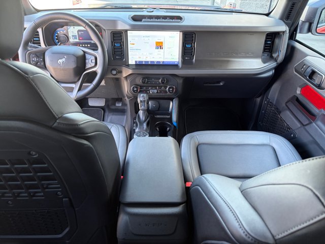 Certified 2024 Ford Bronco Black Diamond w/ Sasquatch Package AWD/4WD image 20