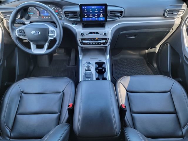 Certified 2023 Ford Explorer XLT w/ Equipment Group 202A AWD/4WD image 27