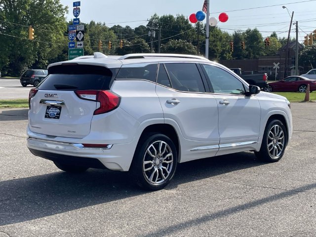 Used 2024 GMC Terrain Denali AWD/4WD image 7