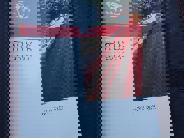 Used 2023 Toyota Prius XLE image 36