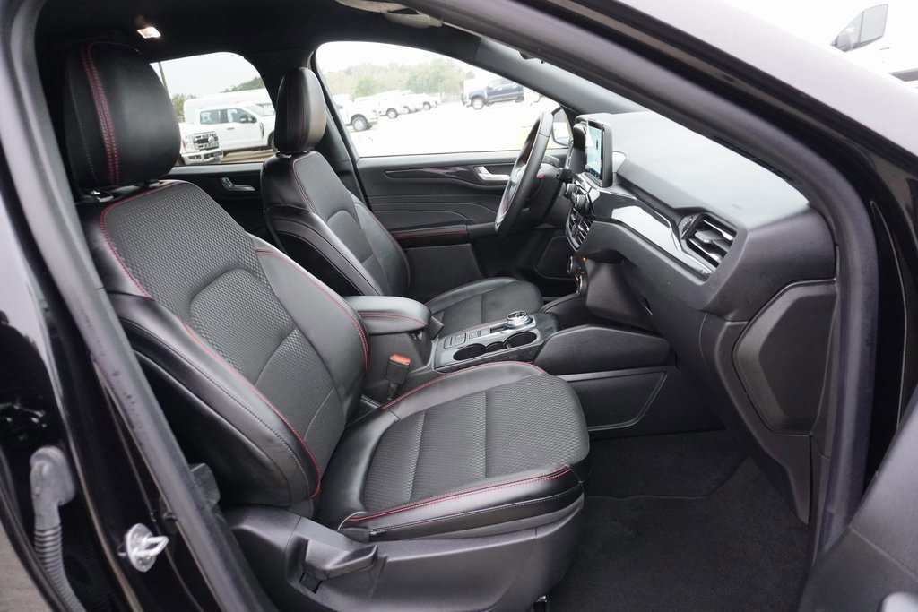 Certified 2024 Ford Escape ST-Line w/ Equipment Group 301A image 20