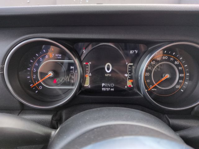 Used 2019 Jeep Wrangler Unlimited Sahara AWD/4WD image 39