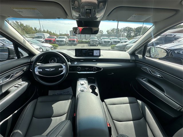 Used 2022 Genesis GV70 2.5T w/ Select Package image 17