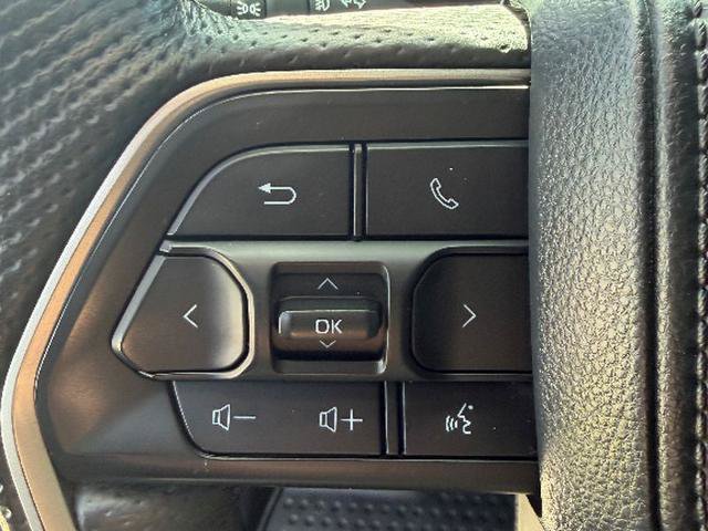 Used 2025 Toyota Tundra Limited w/ TRD Off-Road Package AWD/4WD image 13