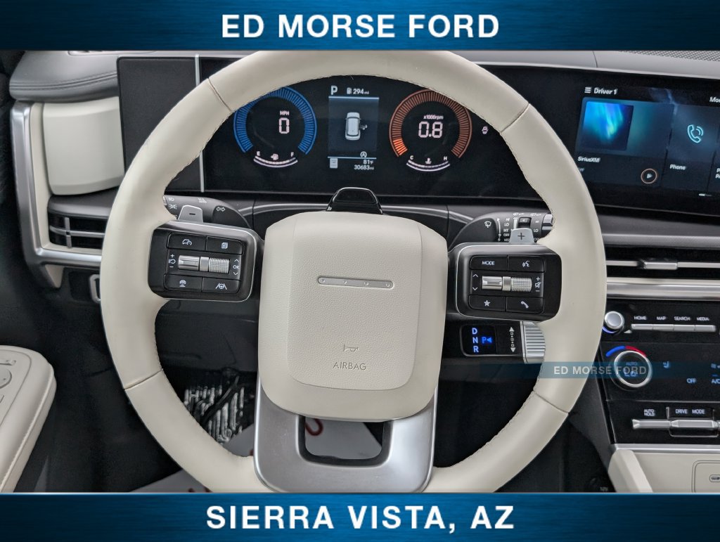 Used 2025 Hyundai Santa Fe SEL FWD image 16