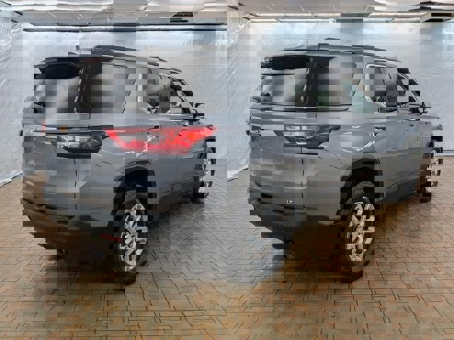 Used 2020 Chevrolet Traverse LT image 5