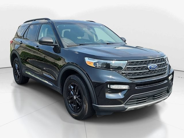 Certified 2023 Ford Explorer XLT w/ Equipment Group 202A