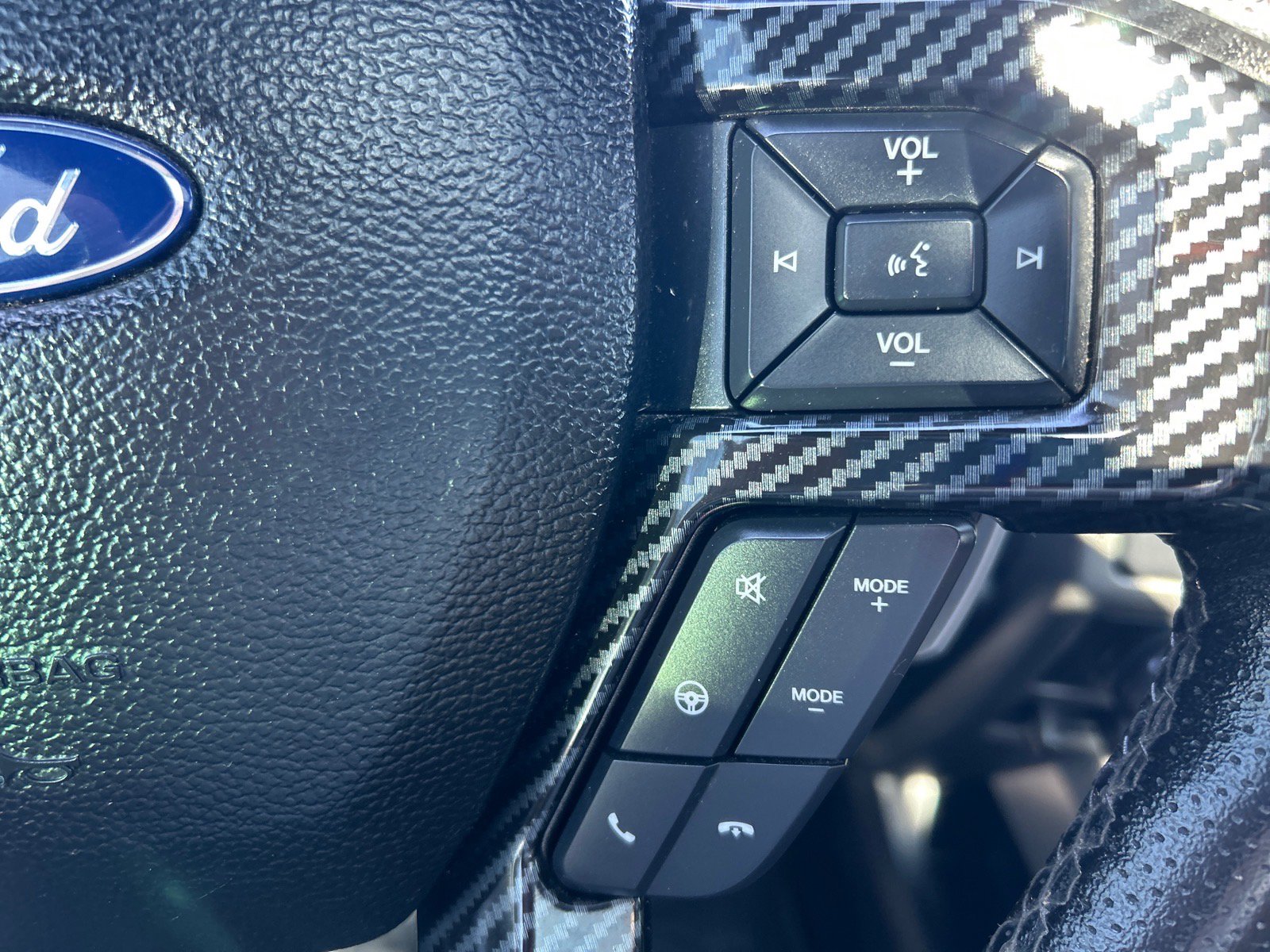 Certified 2017 Ford F150 Raptor w/ Equipment Group 802A Luxury image 26