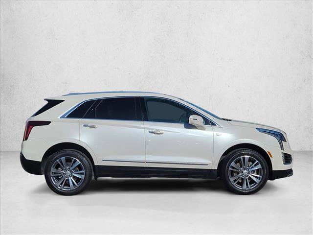 Used 2024 Cadillac XT5 Premium Luxury image 2