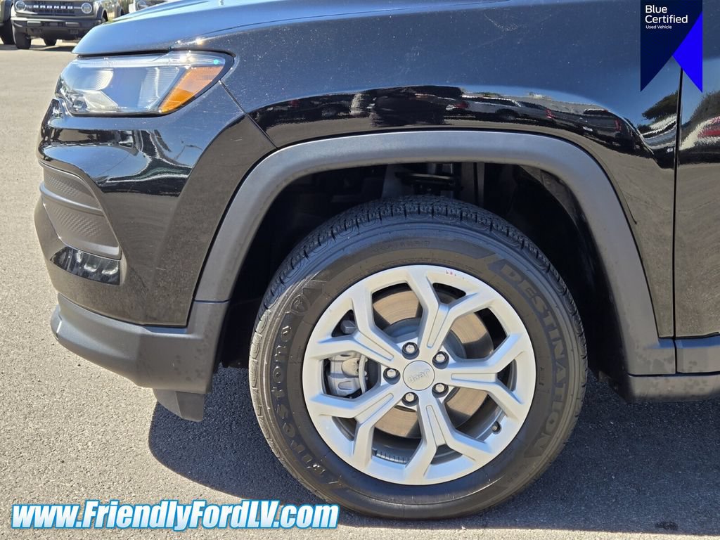 Used 2024 Jeep Compass Sport AWD/4WD image 5