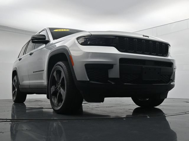 Used 2023 Jeep Grand Cherokee L Altitude AWD/4WD image 32