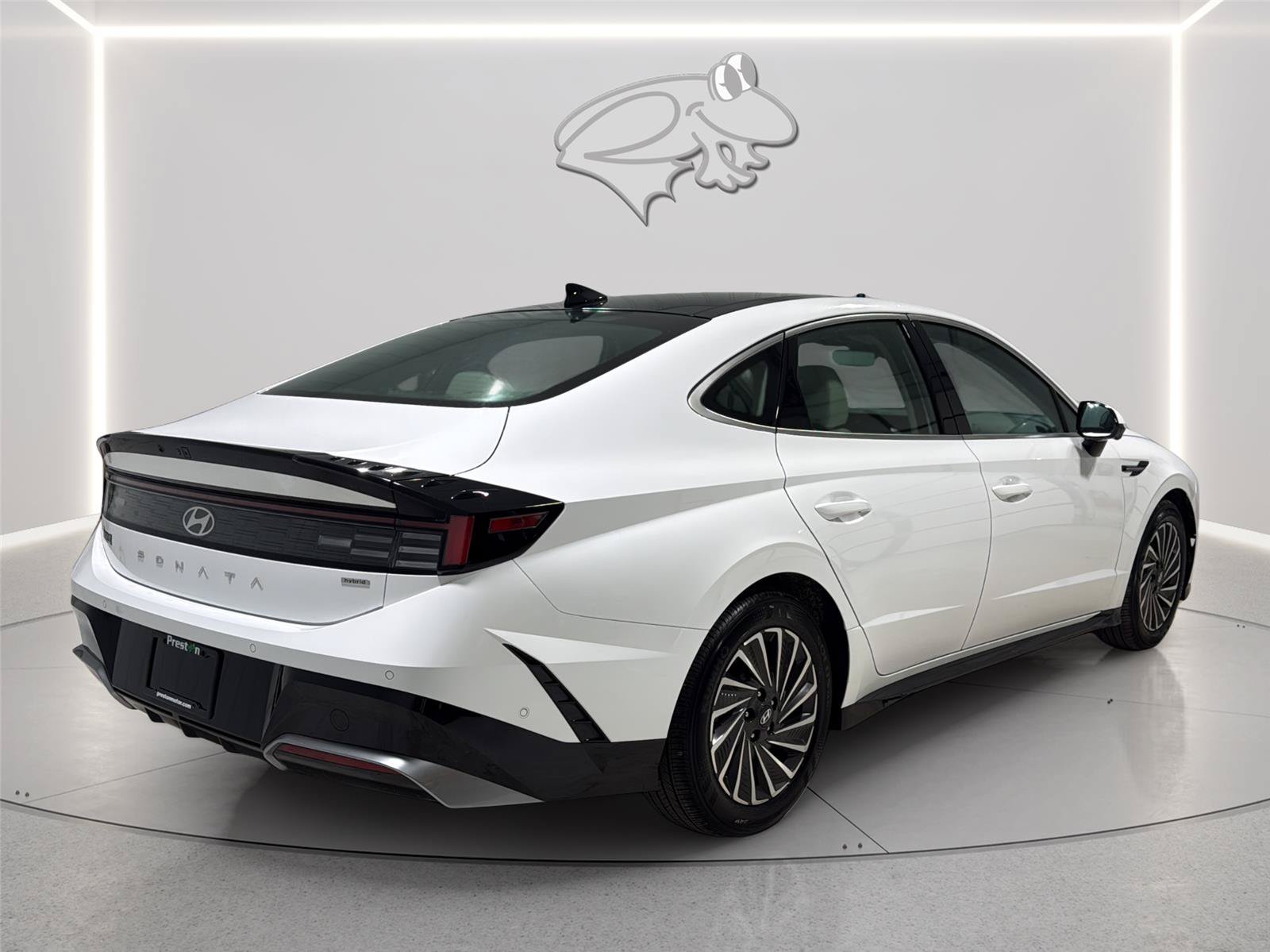 Used 2025 Hyundai Sonata Limited FWD image 6
