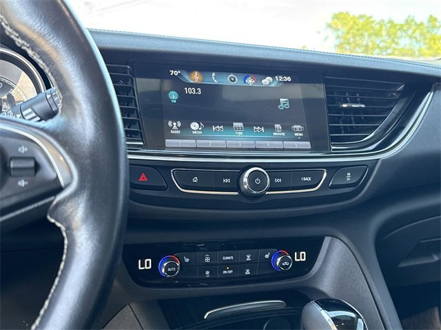 Used 2018 Buick Regal Essence w/ Driver Confidence Package #1 image 31