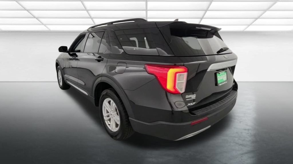 Certified 2024 Ford Explorer XLT w/ Equipment Group 202A AWD/4WD image 7