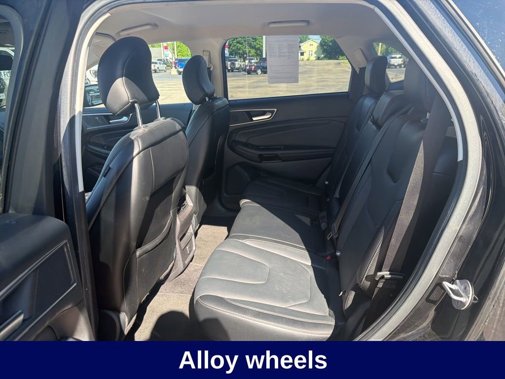 Certified 2018 Ford Edge Titanium AWD/4WD image 26