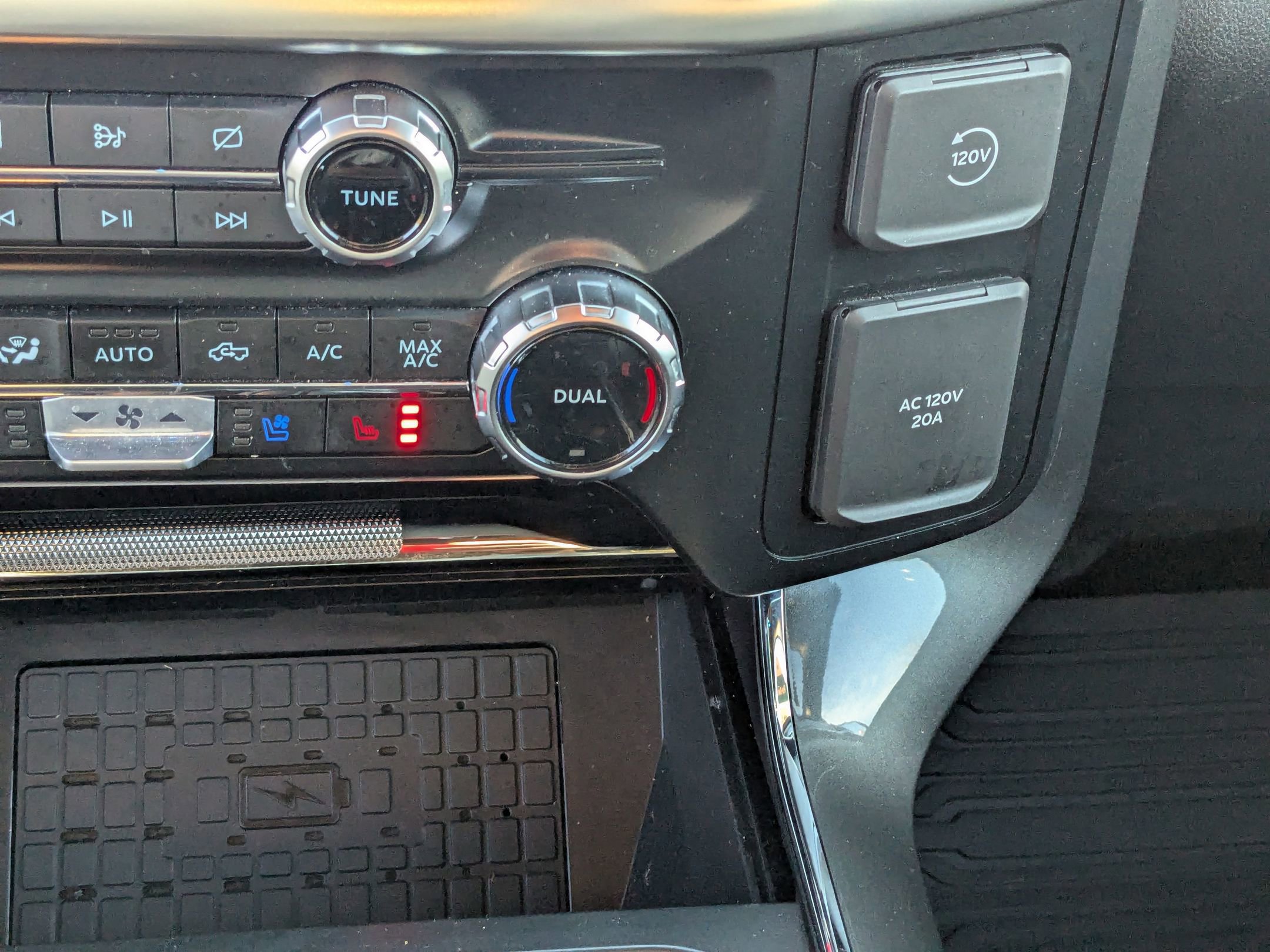 Certified 2023 Ford F150 Lariat image 30