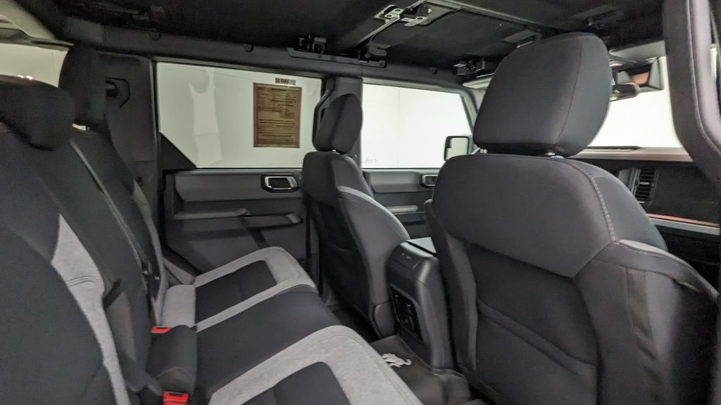 Certified 2023 Ford Bronco Big Bend w/ Sasquatch Package AWD/4WD image 36
