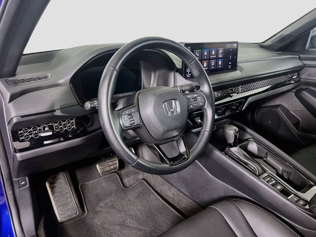 Used 2023 Honda Accord Sport image 11