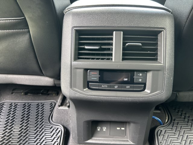 Used 2021 Volkswagen Atlas SE FWD image 19