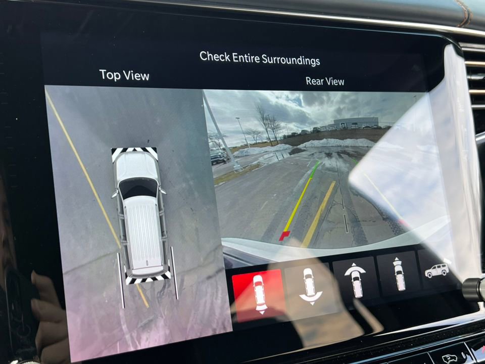 Used 2023 Jeep Grand Wagoneer Series III w/ Rear Seat Video Group 1 image 32