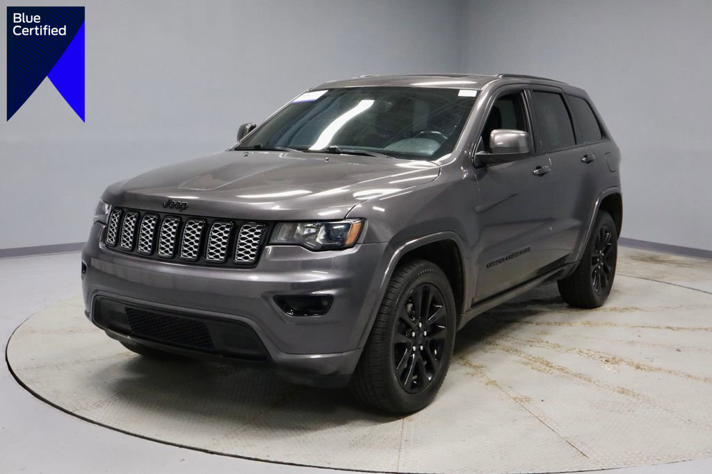 Used 2020 Jeep Grand Cherokee Altitude image 1