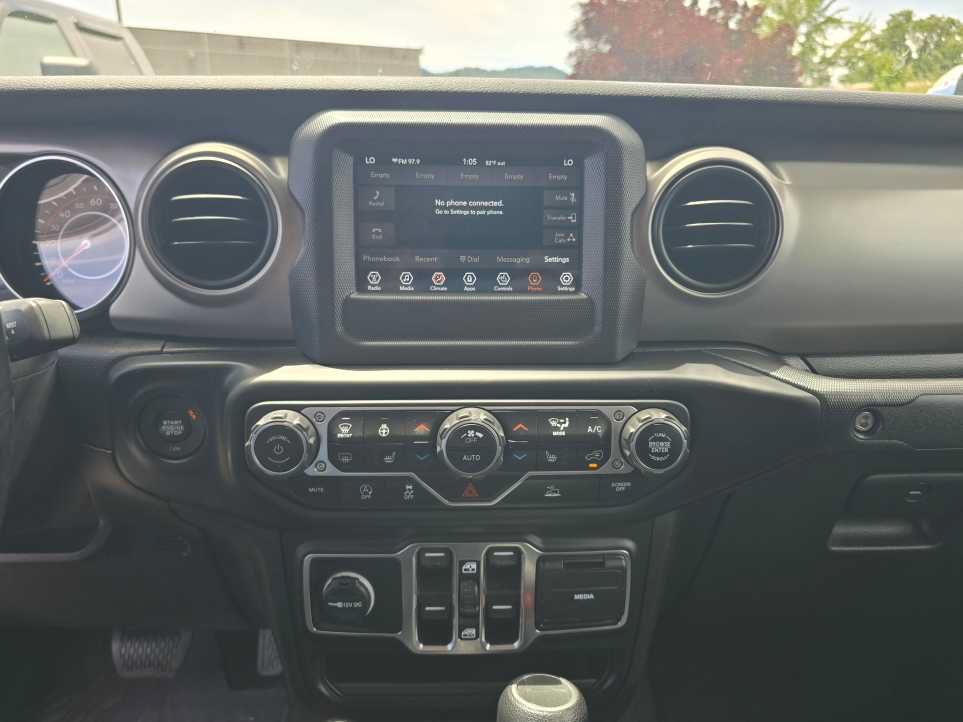Used 2020 Jeep Gladiator Sport w/ Quick Order Package 24S AWD/4WD image 12