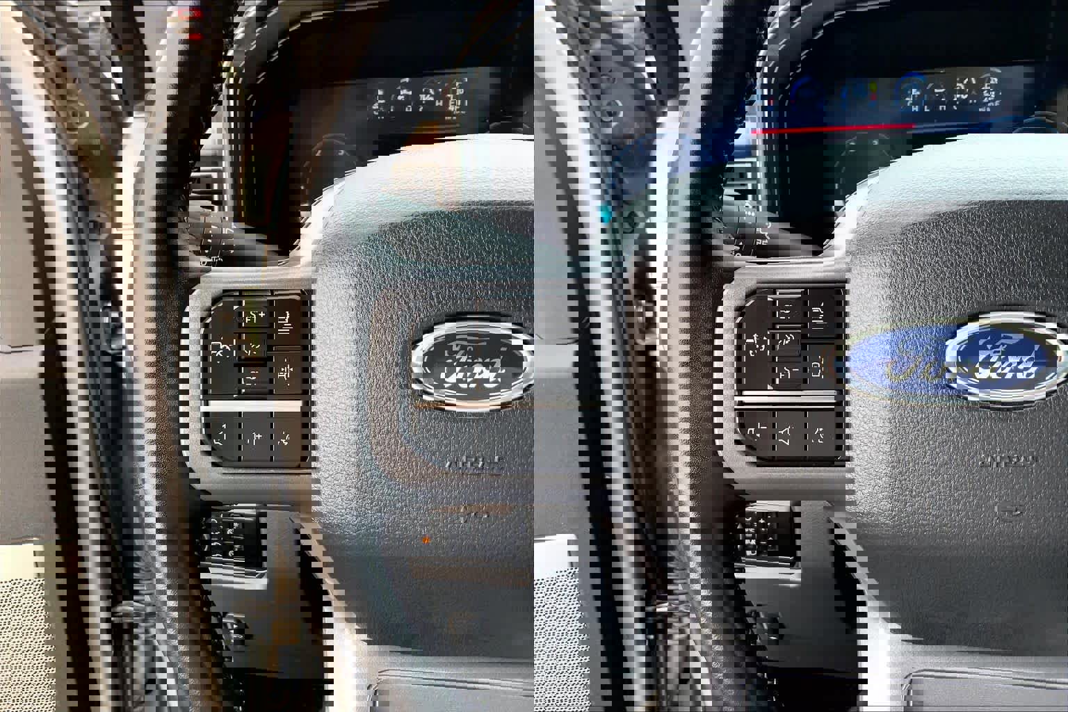 Certified 2023 Ford F250 Lariat w/ Lariat Ultimate Package image 20