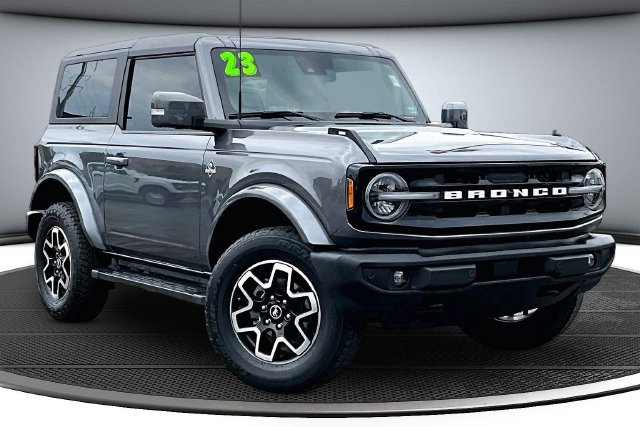 Certified 2023 Ford Bronco Outer Banks AWD/4WD image 3