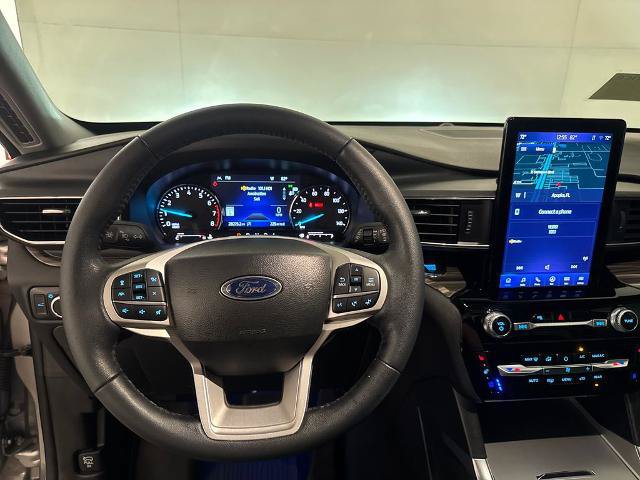 Certified 2023 Ford Explorer Limited w/ Limited Technology Package RWD image 13