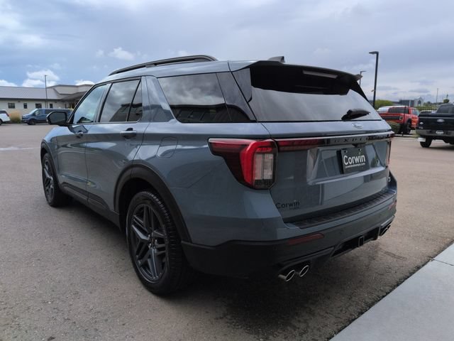 Certified 2025 Ford Explorer ST AWD/4WD image 5